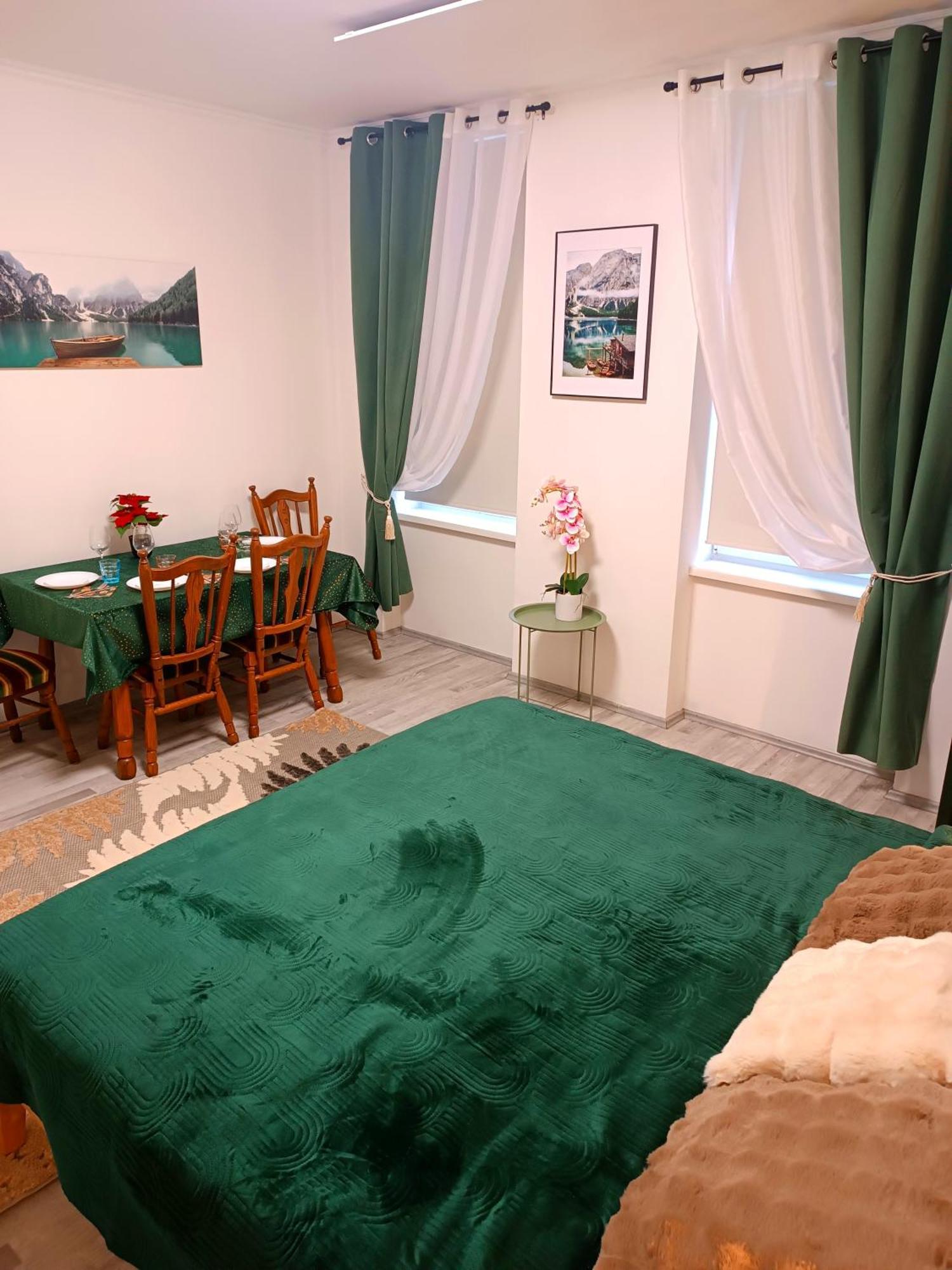 Family Apartments 2 Room'S Centre Muerzzuschlag Zewnętrze zdjęcie
